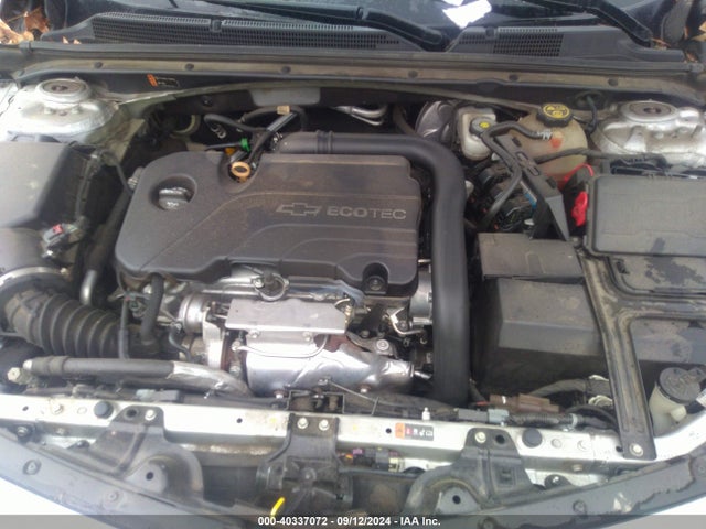 1G1ZD5ST5JF114258 Chevrolet MALIBU LT