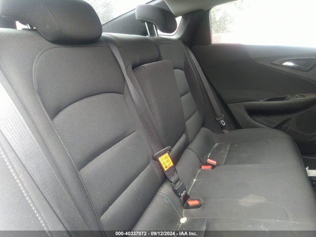 1G1ZD5ST5JF114258 Chevrolet MALIBU LT