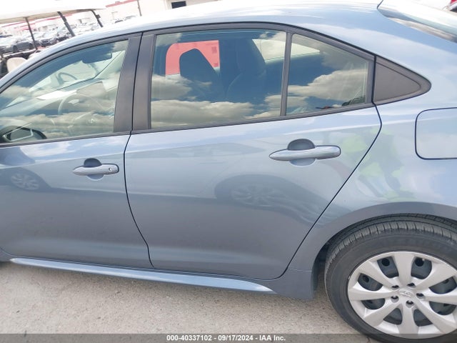 Toyota COROLLA LE 2022 JTDEPMAE8NJ192269 Image 14