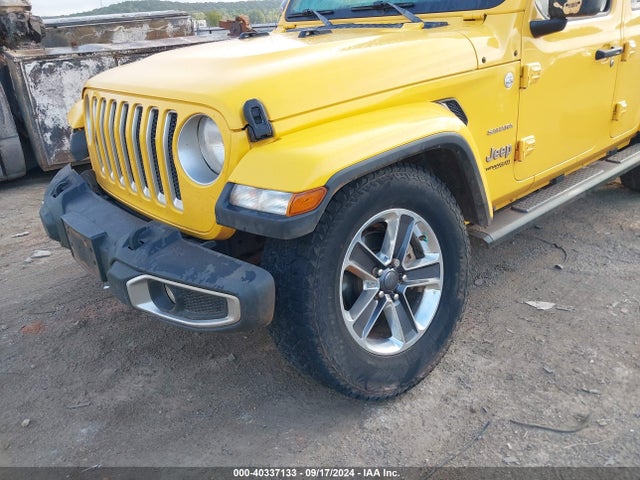 1C4HJXEG0JW325535 Jeep Wrangler Unlimited Sahara 4x4
