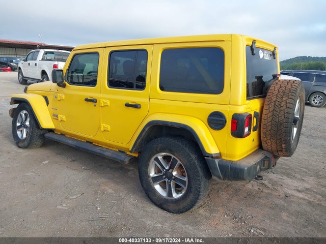 1C4HJXEG0JW325535 Jeep Wrangler Unlimited Sahara 4x4