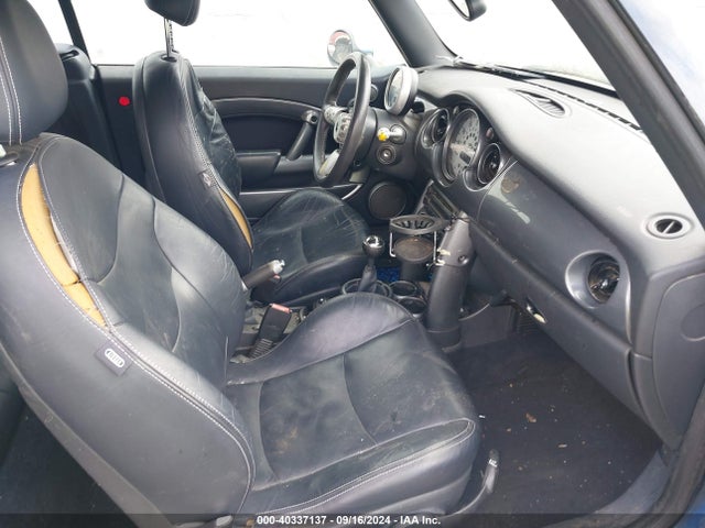 2007 MINI COOPER WMWRF33517TF67373 Photo 4