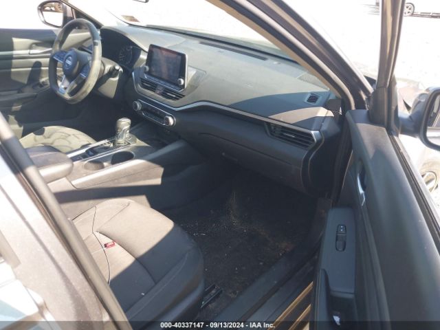 1N4BL4DW1NN417035 Nissan Altima Sv Intelligent Awd