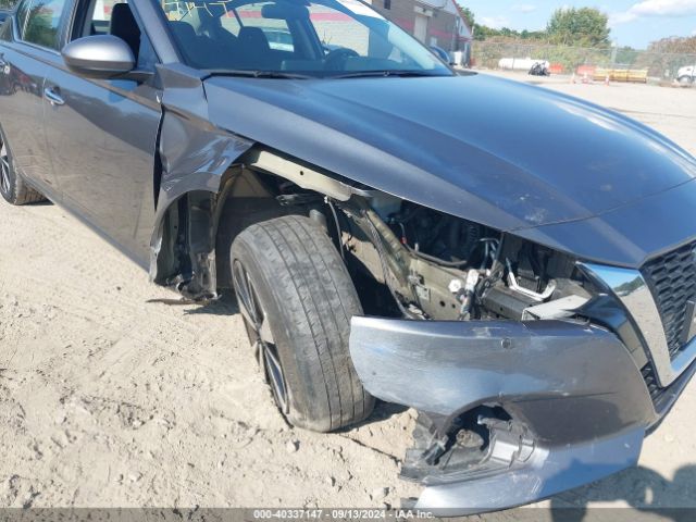 1N4BL4DW1NN417035 Nissan Altima Sv Intelligent Awd