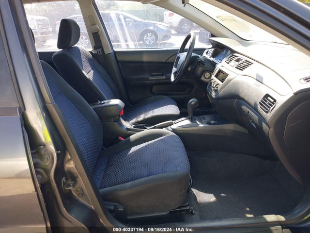 2002 MITSUBISHI LANCER JA3AJ86E02U041354 Photo 4