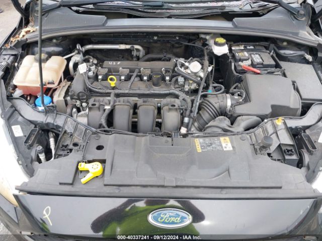 1FADP3K29JL295232 Ford FOCUS SE