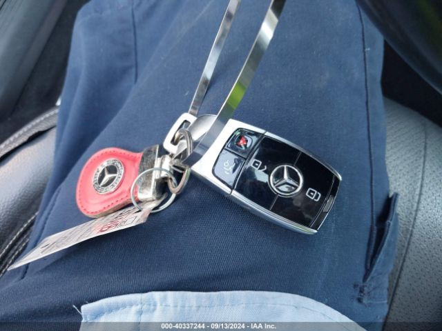 WDDZF4JB2HA042601 Mercedes-Benz E 300