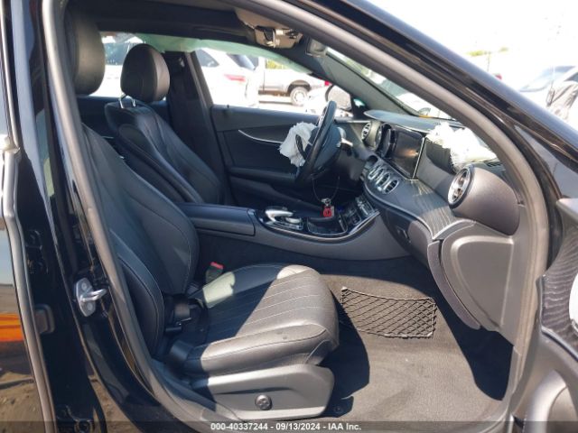 WDDZF4JB2HA042601 Mercedes-Benz E 300