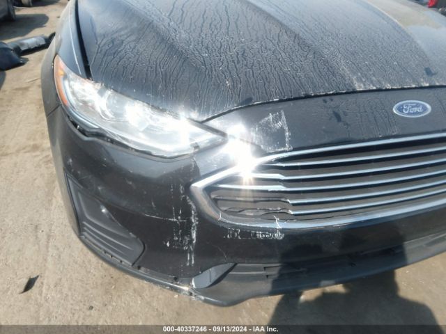 3FA6P0HD4KR147735 Ford FUSION SE