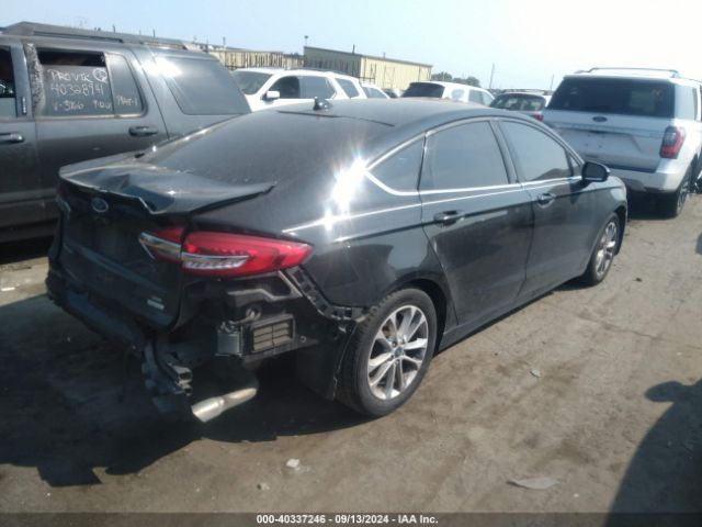 3FA6P0HD4KR147735 Ford FUSION SE