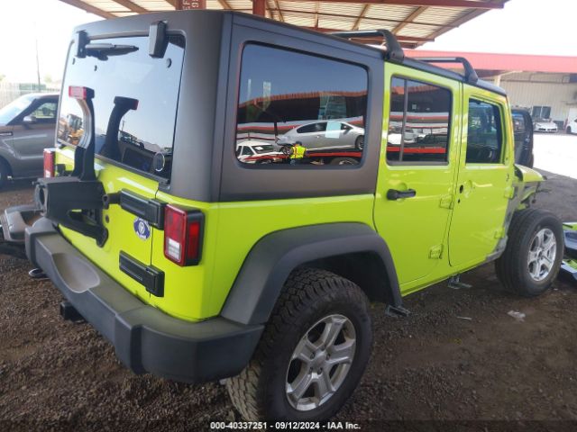1C4BJWDG5HL527705 Jeep Wrangler Unlimited Sport 4x4