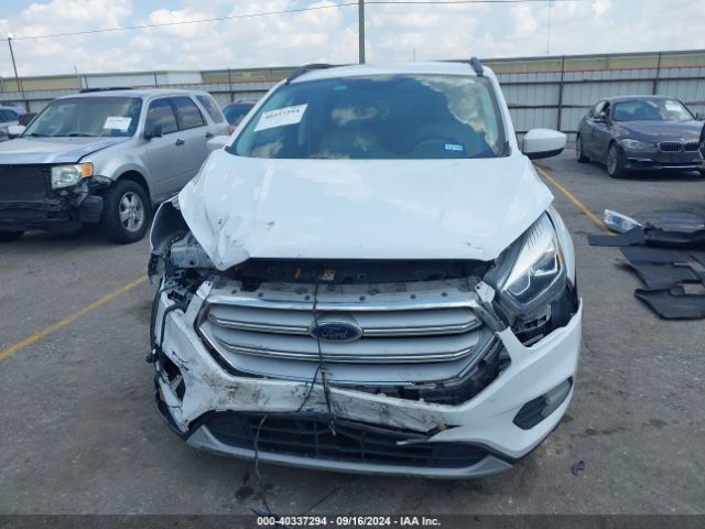 1FMCU9HD3JUC08120 Ford ESCAPE SEL