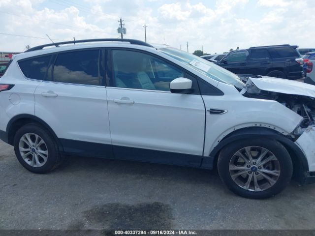 1FMCU9HD3JUC08120 Ford ESCAPE SEL