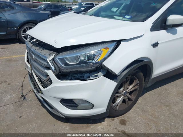 1FMCU9HD3JUC08120 Ford ESCAPE SEL