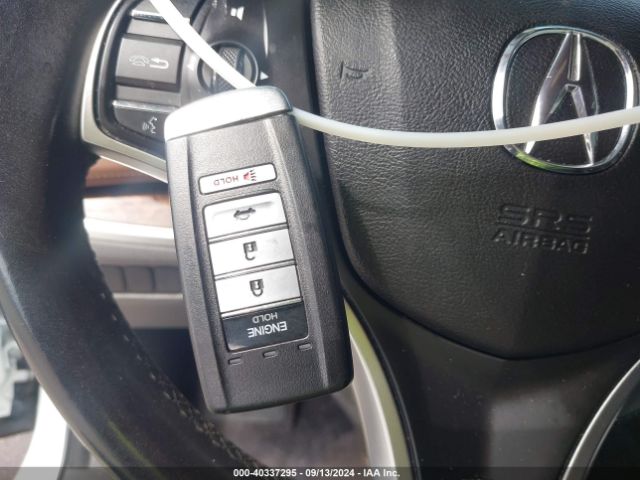 JH4KC1F5XJC000045 Acura RLX