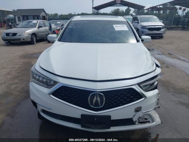 JH4KC1F5XJC000045 Acura RLX