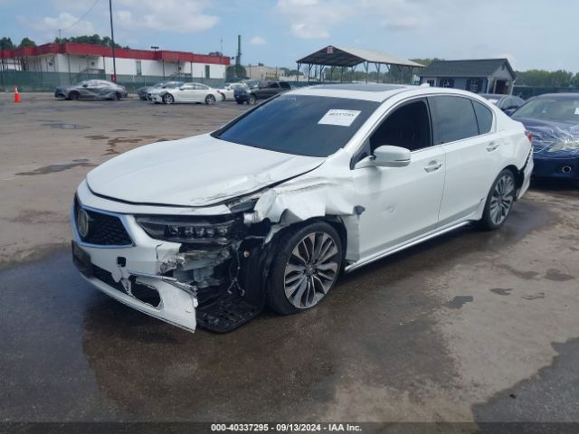 JH4KC1F5XJC000045 Acura RLX