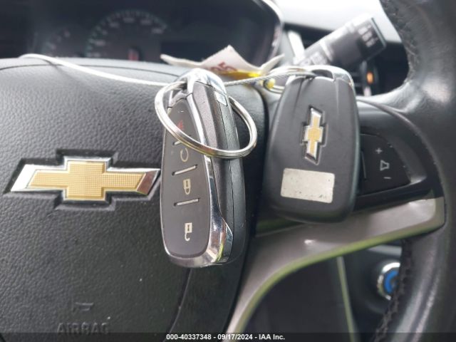 KL7CJPSBXMB350258 Chevrolet Trax Awd Lt