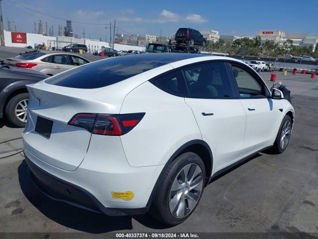 2021 TESLA MODEL Y 5YJYGDED0MF163207 Photo 3
