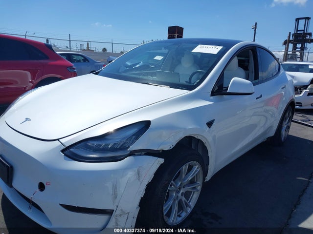 2021 TESLA MODEL Y 5YJYGDED0MF163207 Photo 5