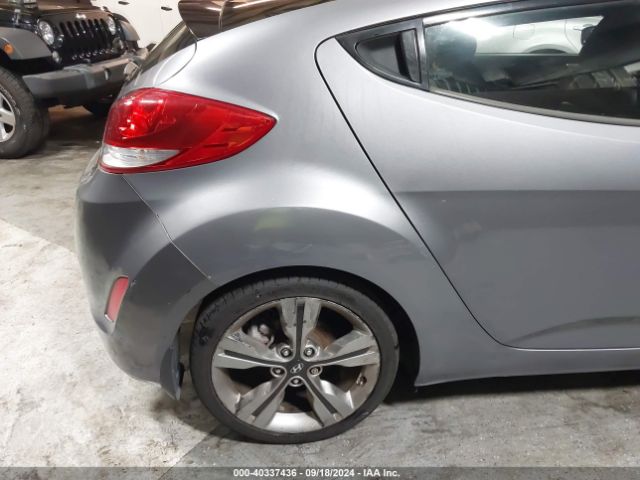 KMHTC6AD2GU283458 Hyundai Veloster