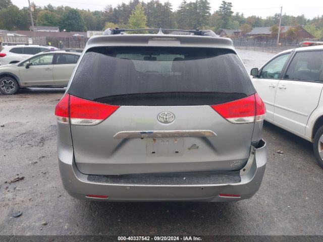 5TDDK3DC8ES075308 Toyota Sienna Limited 7 Passenger