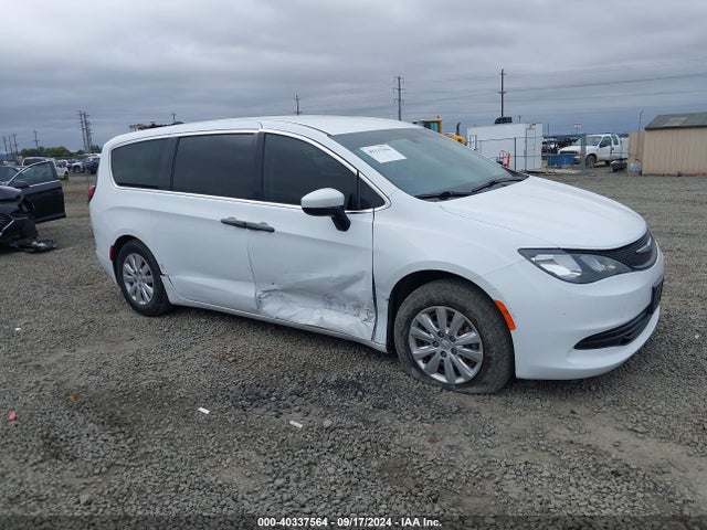 Chrysler Voyager L 2020 2C4RC1AG7LR146387 Image 1