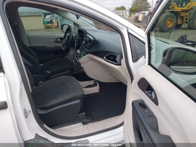 2C4RC1AG7LR146387 Chrysler Voyager L