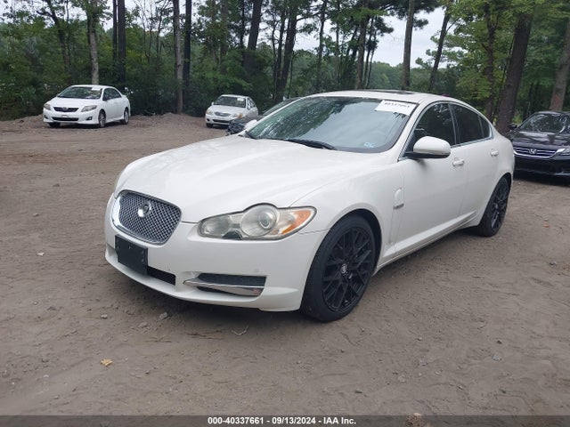 2010 JAGUAR XF SAJWA0GB1ALR52196 Photo 1