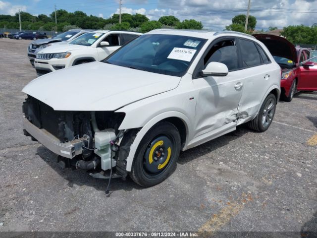 WA1BCCFS4JR003517 Audi Q3 2.0t Premium/2.0t Sport Premium