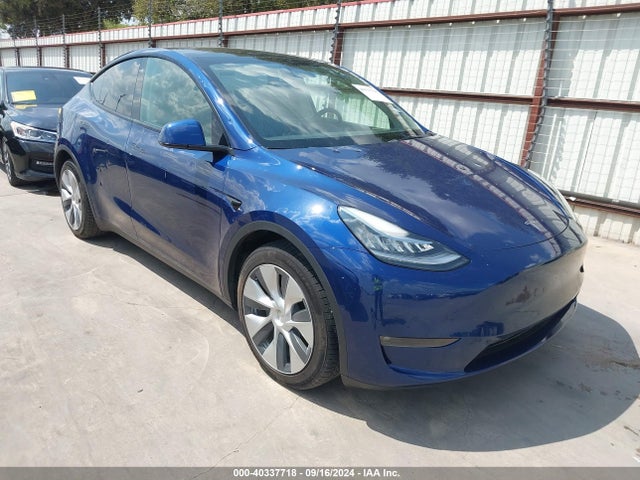 2021 TESLA MODEL Y 5YJYGDEE3MF300505 Photo 0