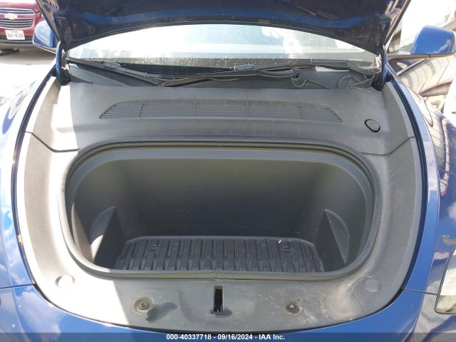 2021 TESLA MODEL Y 5YJYGDEE3MF300505 Photo 9