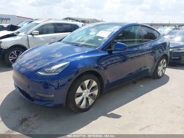 2021 TESLA MODEL Y 5YJYGDEE3MF300505 Photo 1