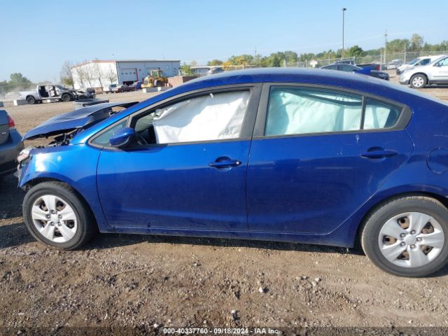 3KPFK4A7XJE181852 KIA FORTE LX