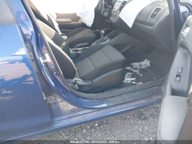 3KPFK4A7XJE181852 KIA FORTE LX