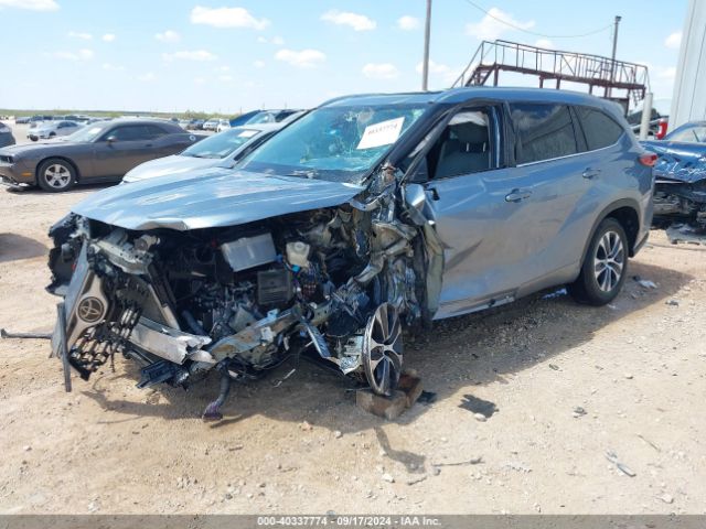 5TDGZRAHXMS059170 Toyota Highlander Xle