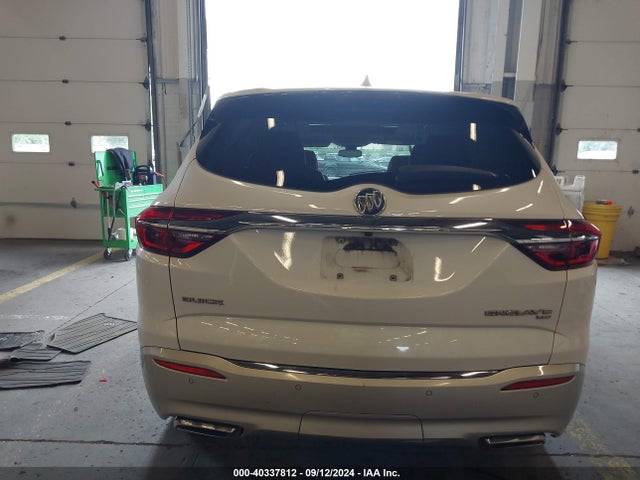 Buick Enclave Premium 2018 5GAEVBKW6JJ207283 Image 16
