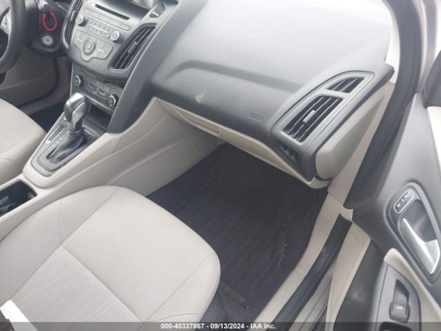 1FADP3F22GL277528 Ford FOCUS SE