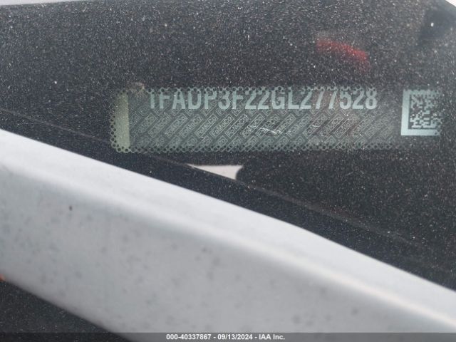1FADP3F22GL277528 Ford FOCUS SE