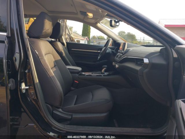 1N4BL4DW0LC267637 Nissan Altima Sv Intelligent Awd