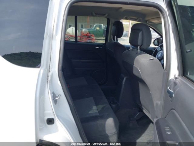 1C4NJDBBXGD781069 Jeep Compass Sport