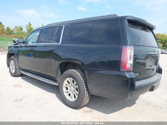 1GKS2FKC7KR121172 GMC Yukon Xl Sle