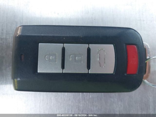 JA4AD3A34JZ030712 Mitsubishi Outlander Le