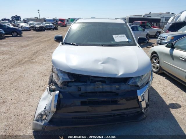 JA4AD3A34JZ030712 Mitsubishi Outlander Le