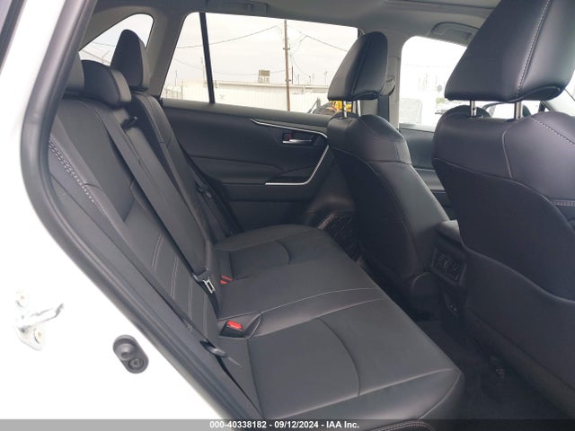 Toyota Rav4 Xle Premium 2024 2T3C1RFV9RW337731 Image 8