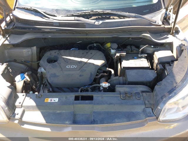 KIA Soul 2016 KNDJN2A22G7318978 Image 10