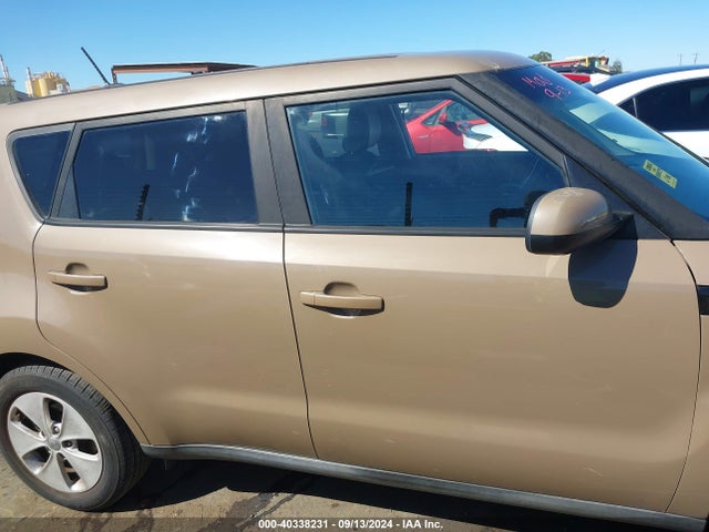 KIA Soul 2016 KNDJN2A22G7318978 Image 13