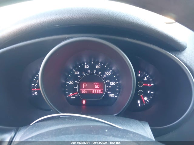 KIA Soul 2016 KNDJN2A22G7318978 Image 7