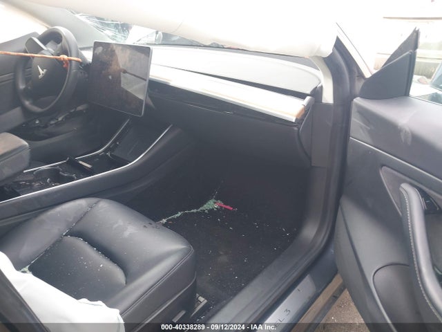 2020 TESLA MODEL 3 5YJ3E1EA9LF705293 Photo 4
