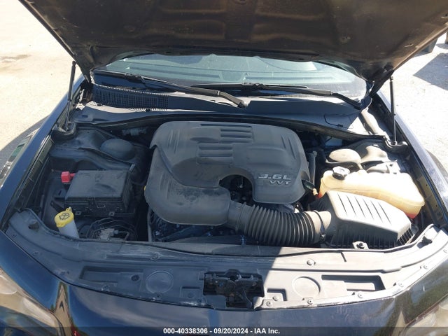 2C3CCABG3NH236430 Chrysler 300 S